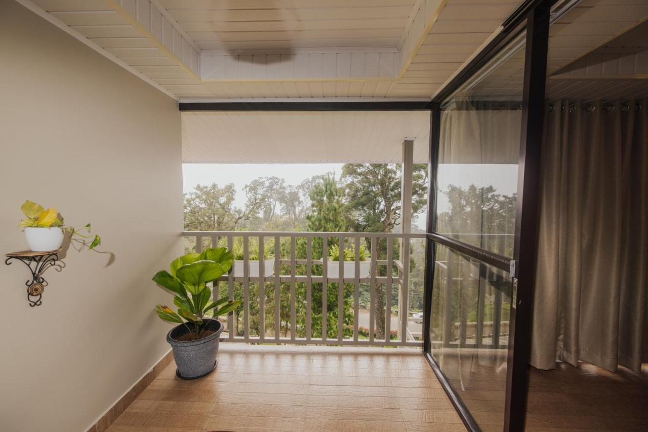 Misty Courtyard Resort Chinnakanal Экстерьер фото